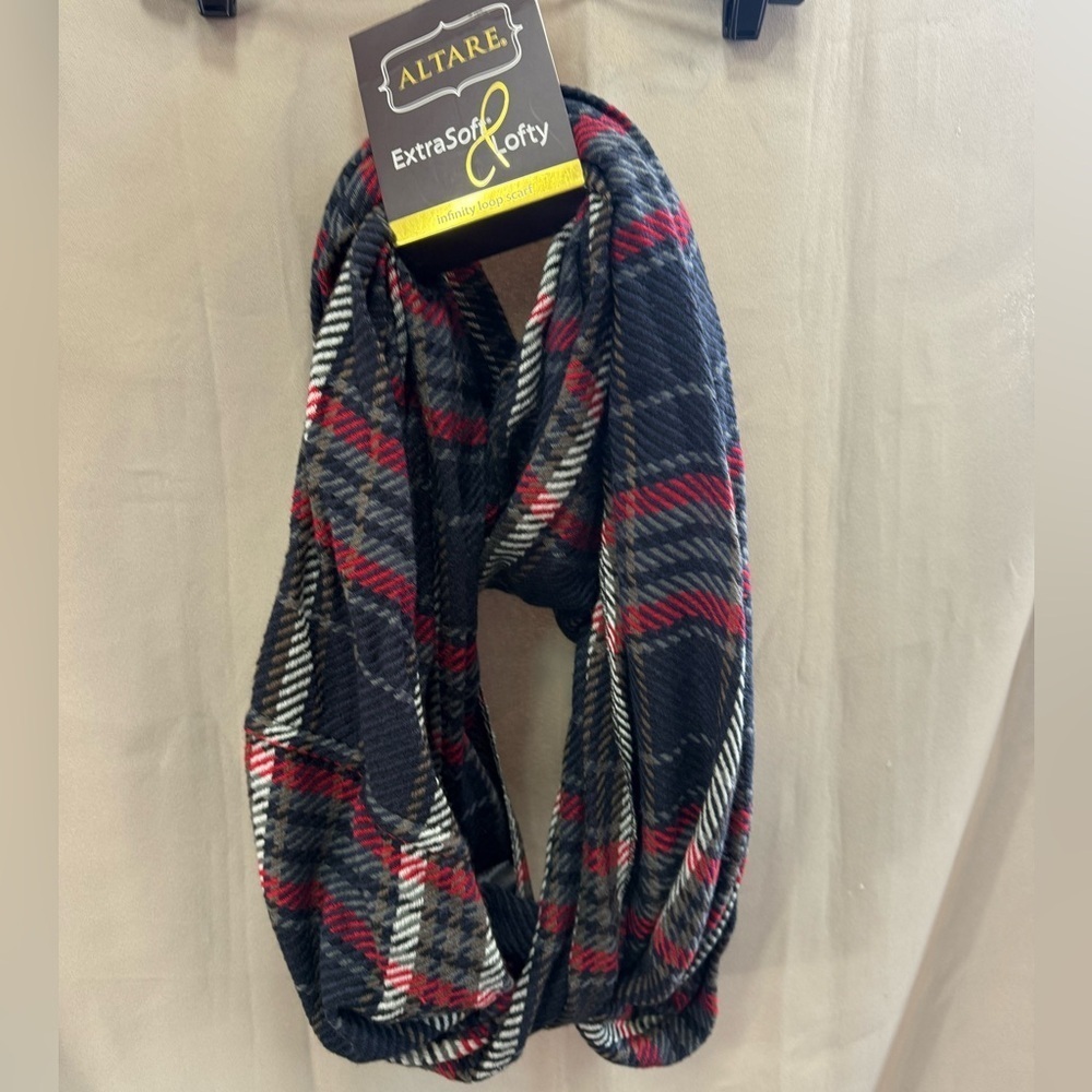 NWT Altare Infinity Scarf Plaid Loop Soft Cozy Red Blue Winter